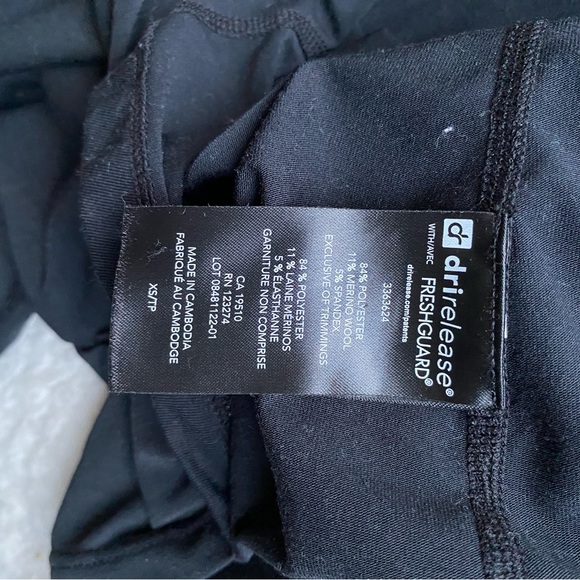 Paradox lightweight 1/4 zip base layer - Picture 6 of 6